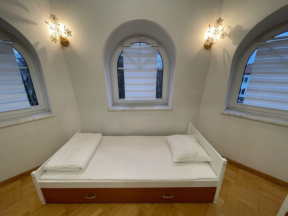 Nowy Hostel w Warszawie Wilanów, Mokotów, Ursynów - Хостел с бассейном